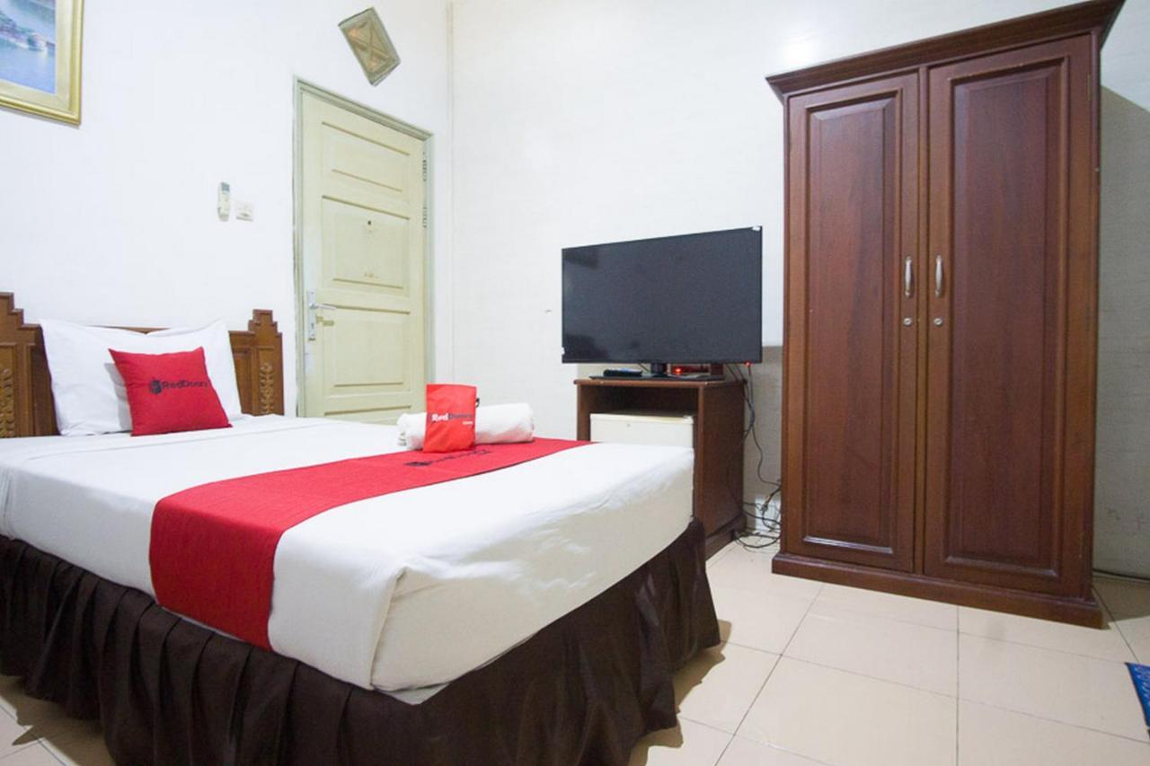 Reddoorz Near Pantai Falajawa Ternate Hotel Exterior photo