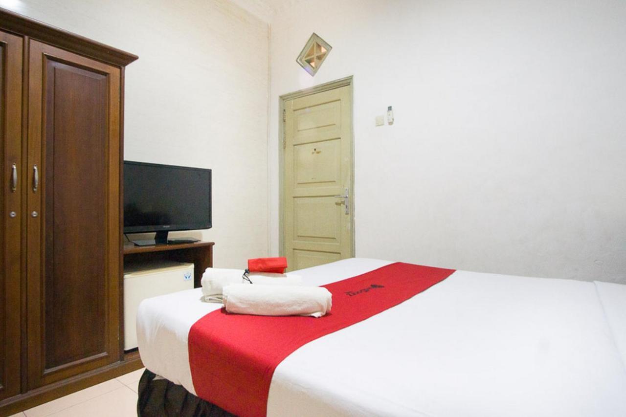 Reddoorz Near Pantai Falajawa Ternate Hotel Exterior photo